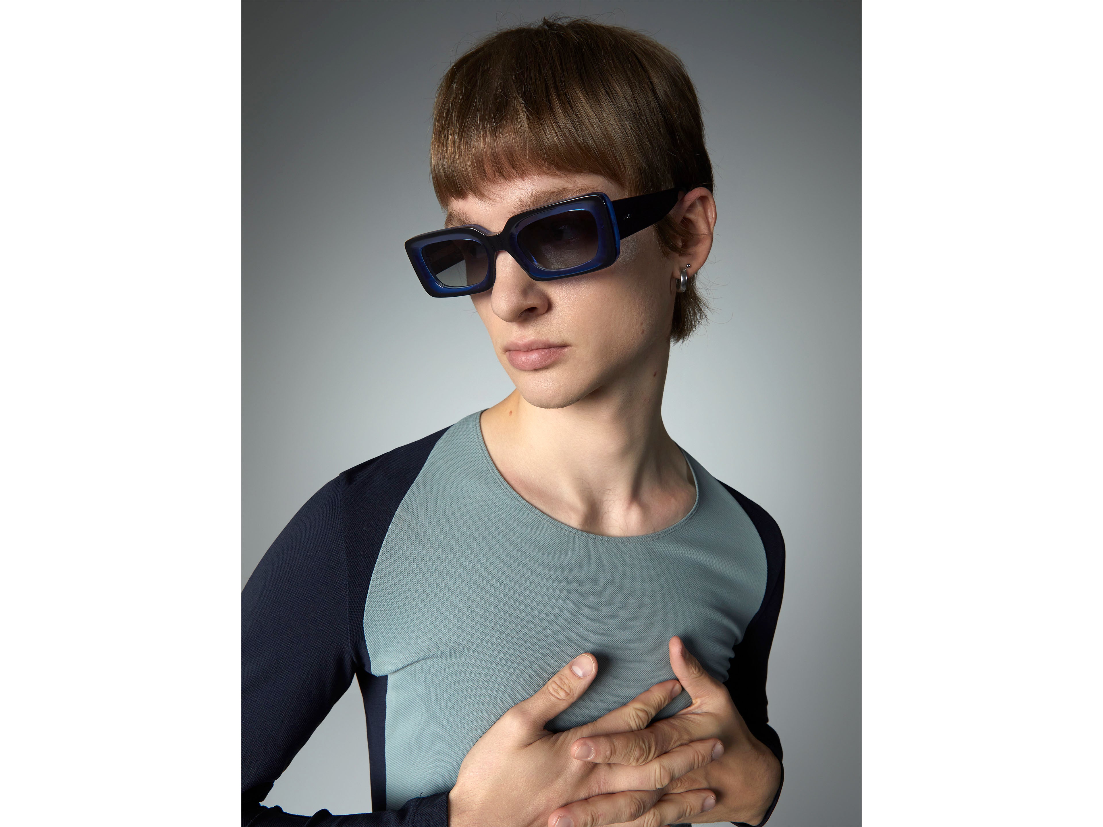 komono-o-denim-dusk-sonnenbrille-eckiges-mid-century-design-polarisierte-gl-ser- image 3