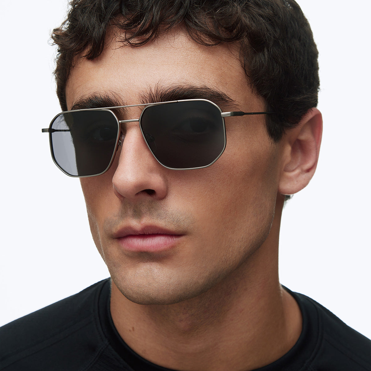 meller-bina-matte-gun-carbon-ovale-sonnenbrille-biobasiert image 5