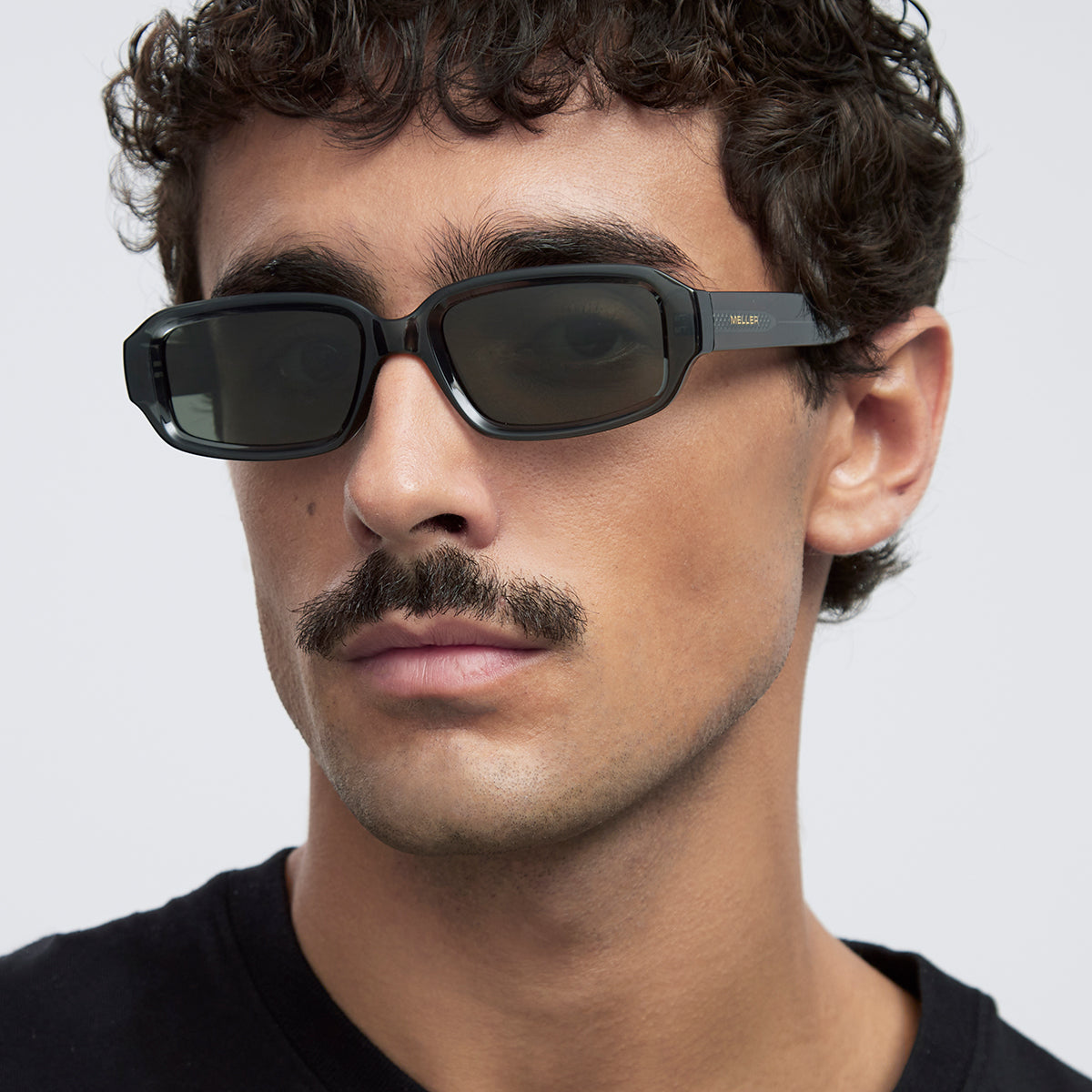 meller-azzi-fossil-olive-sonnenbrille-rechteckig-biobasiert image 5