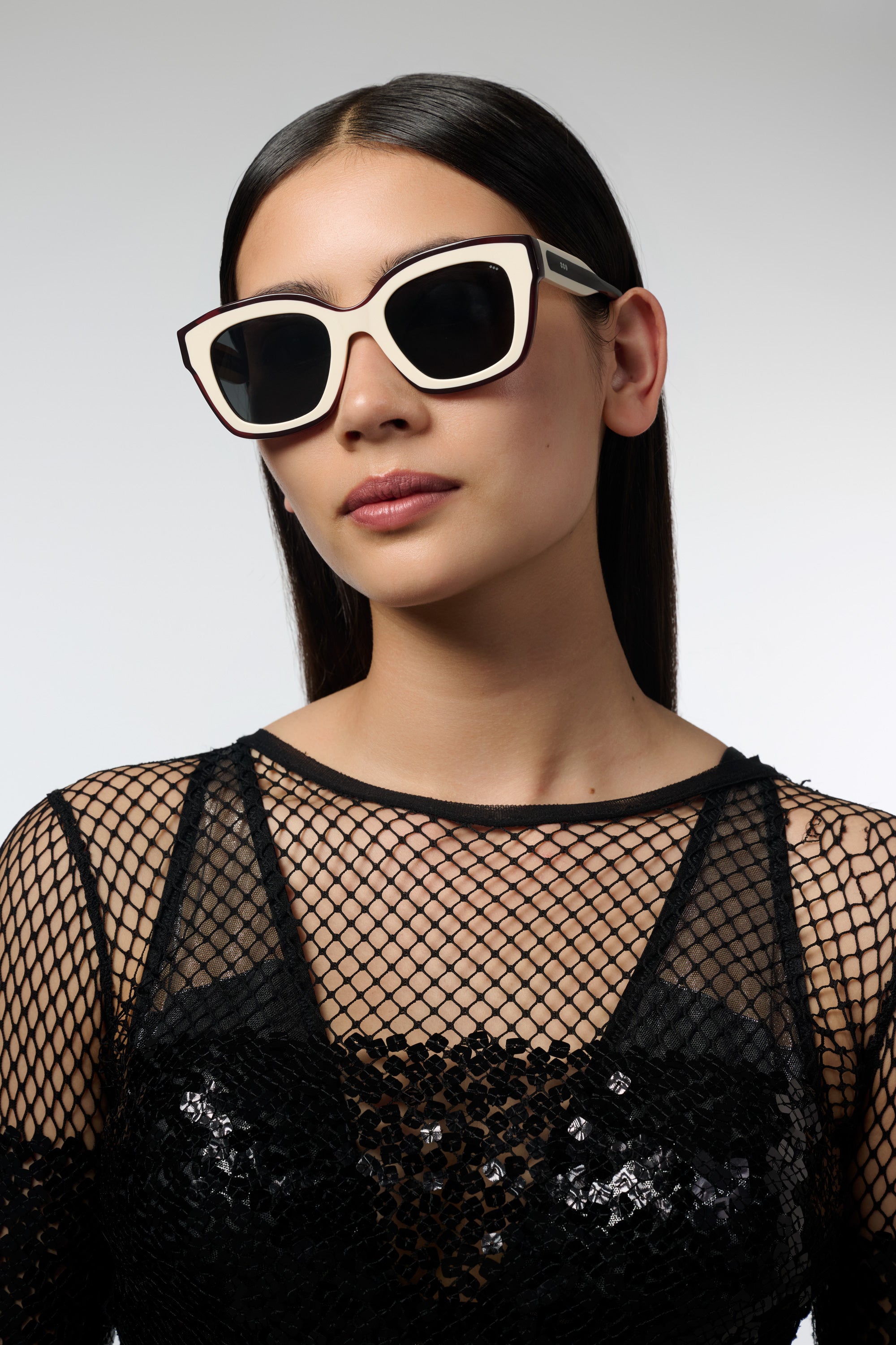 komono-teddy-tessa-cola-cream-sonnenbrille image 5