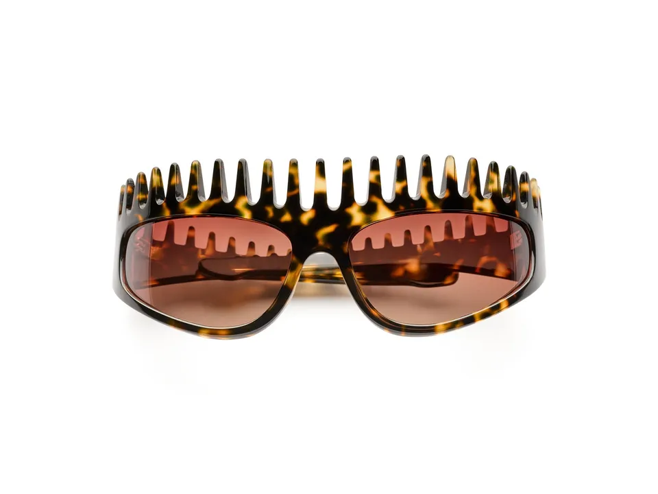 komono-x-uliana-komono-giraffe-sonnenbrille-polarisiert-transparente-giraffen-op image 1