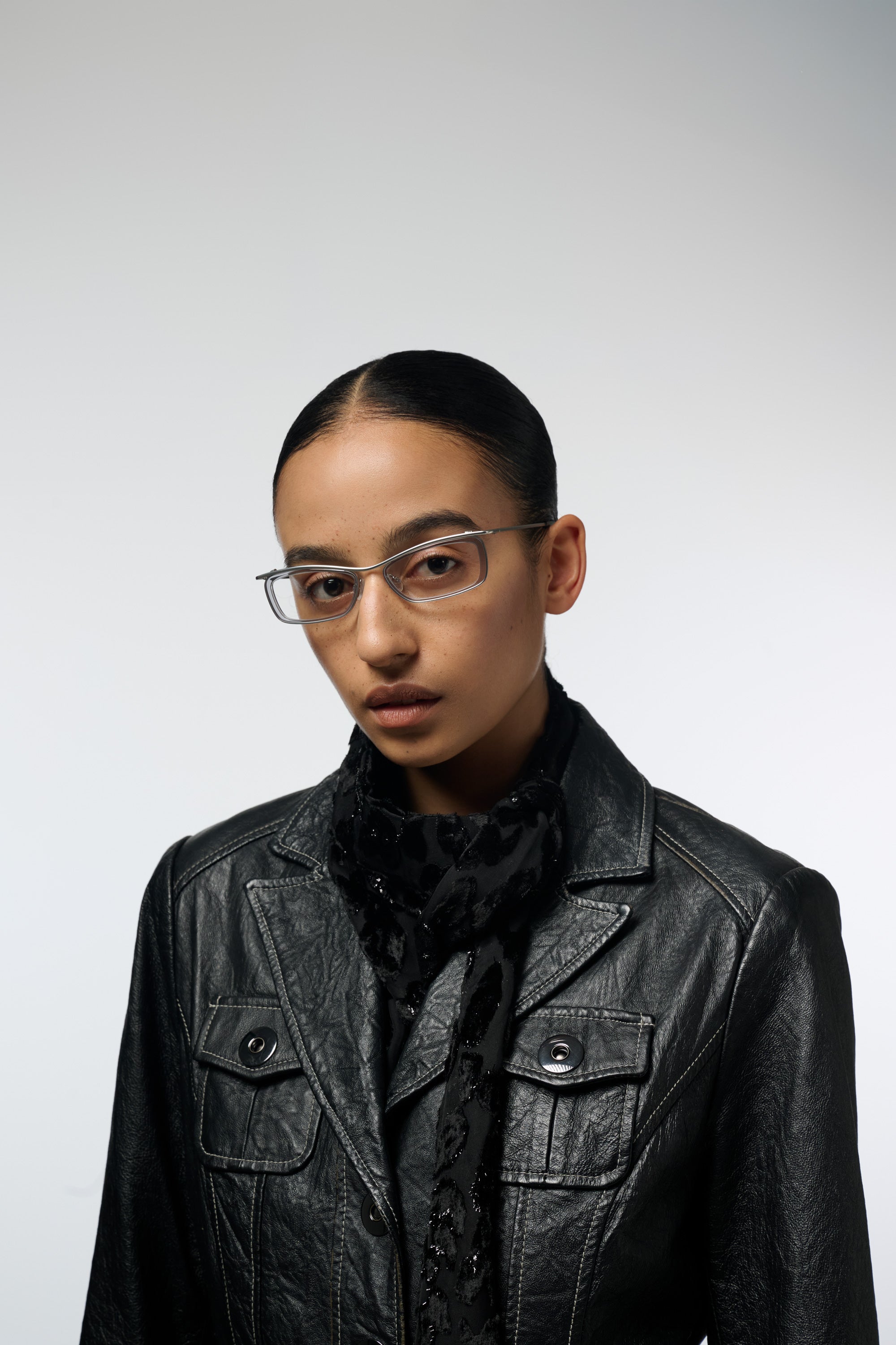 komono-ondo-silver-shimmer-optik-brille image 4