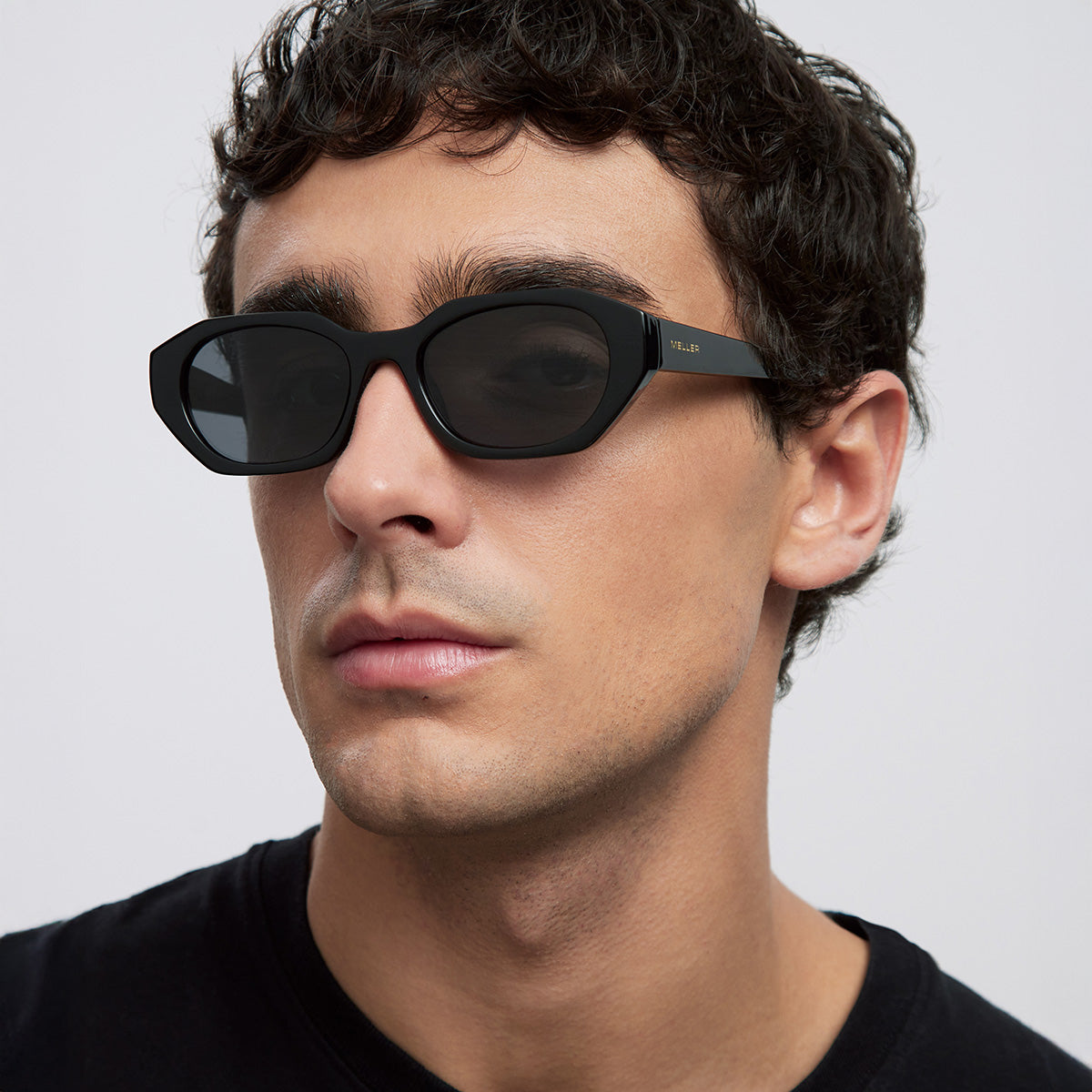 meller-anu-all-black-sonnenbrille image 5