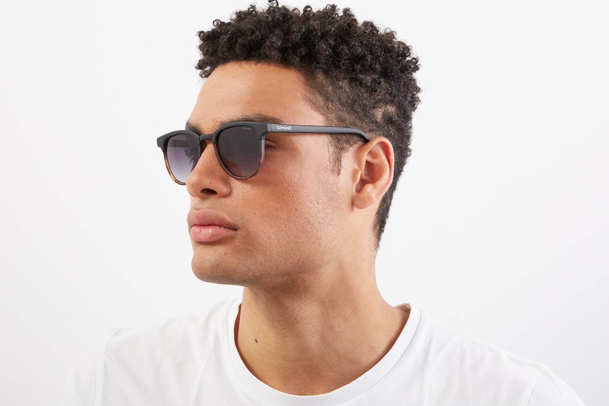 komono-francis-matte-black-tortoise-sonnenbrille image 4