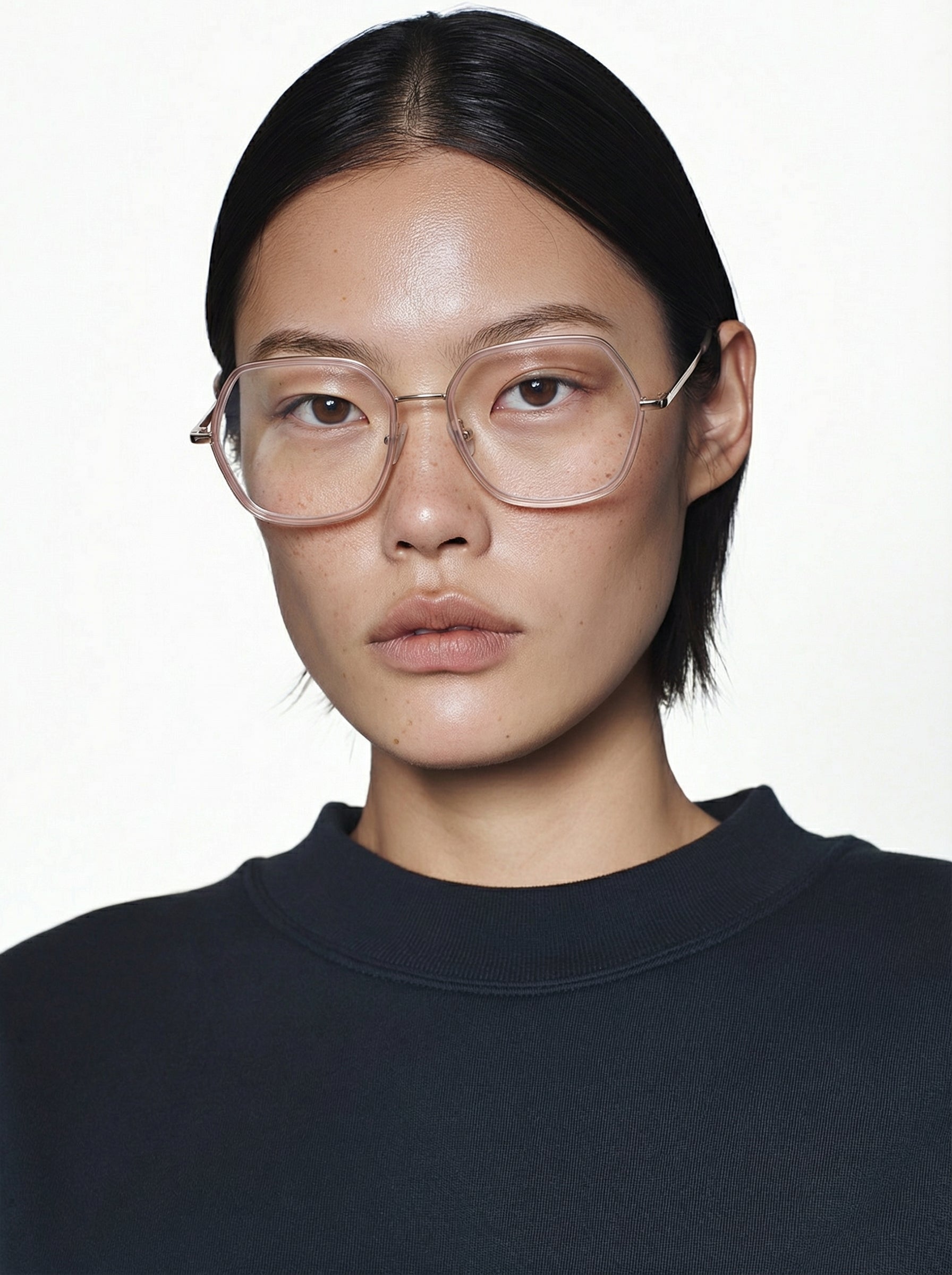 komono-ella-blush-white-gold-matte-brille-matte-brillenfassung-der-optik-kollekt image 3