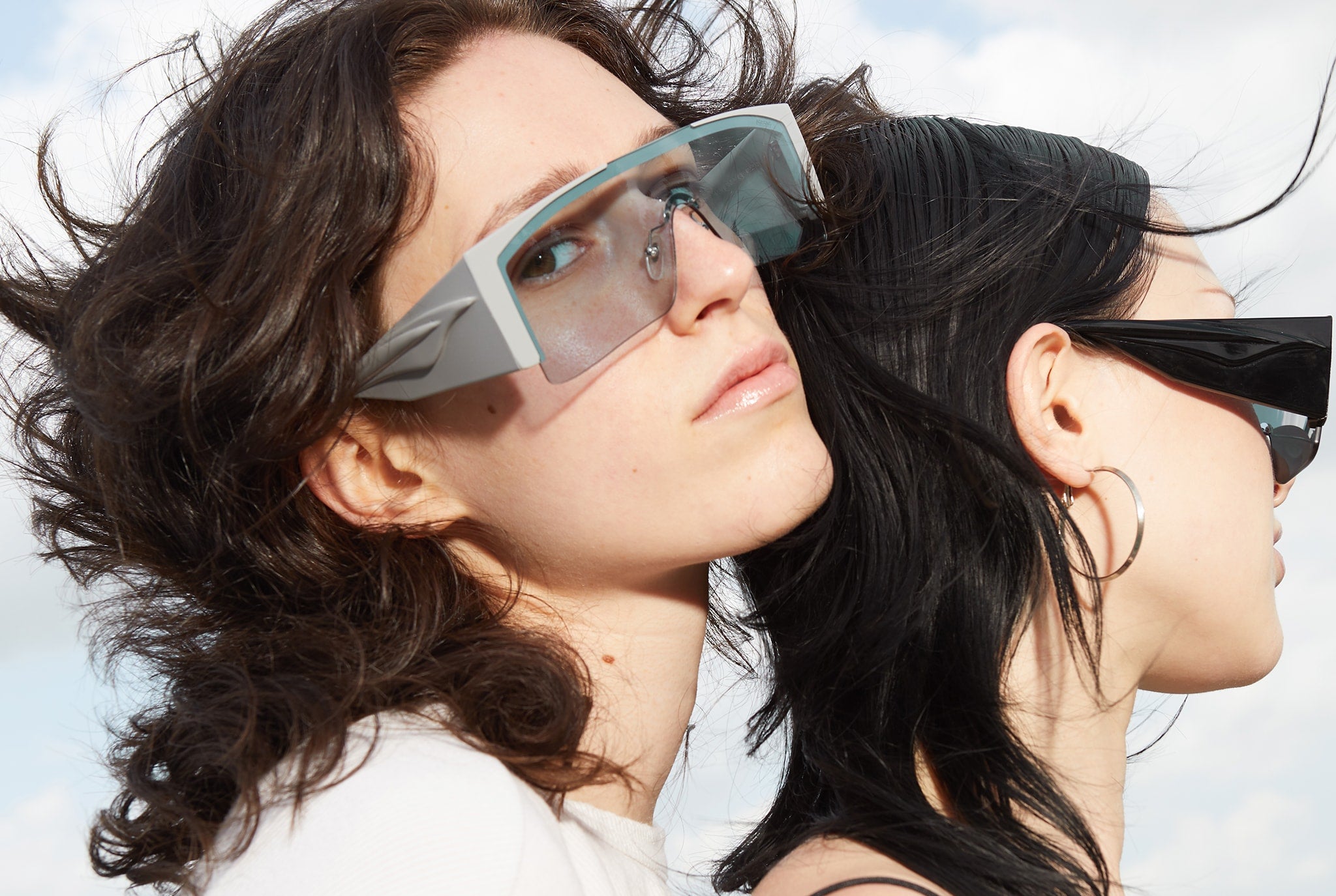 komono-annemarie-solid-grey-sonnenbrille image 4