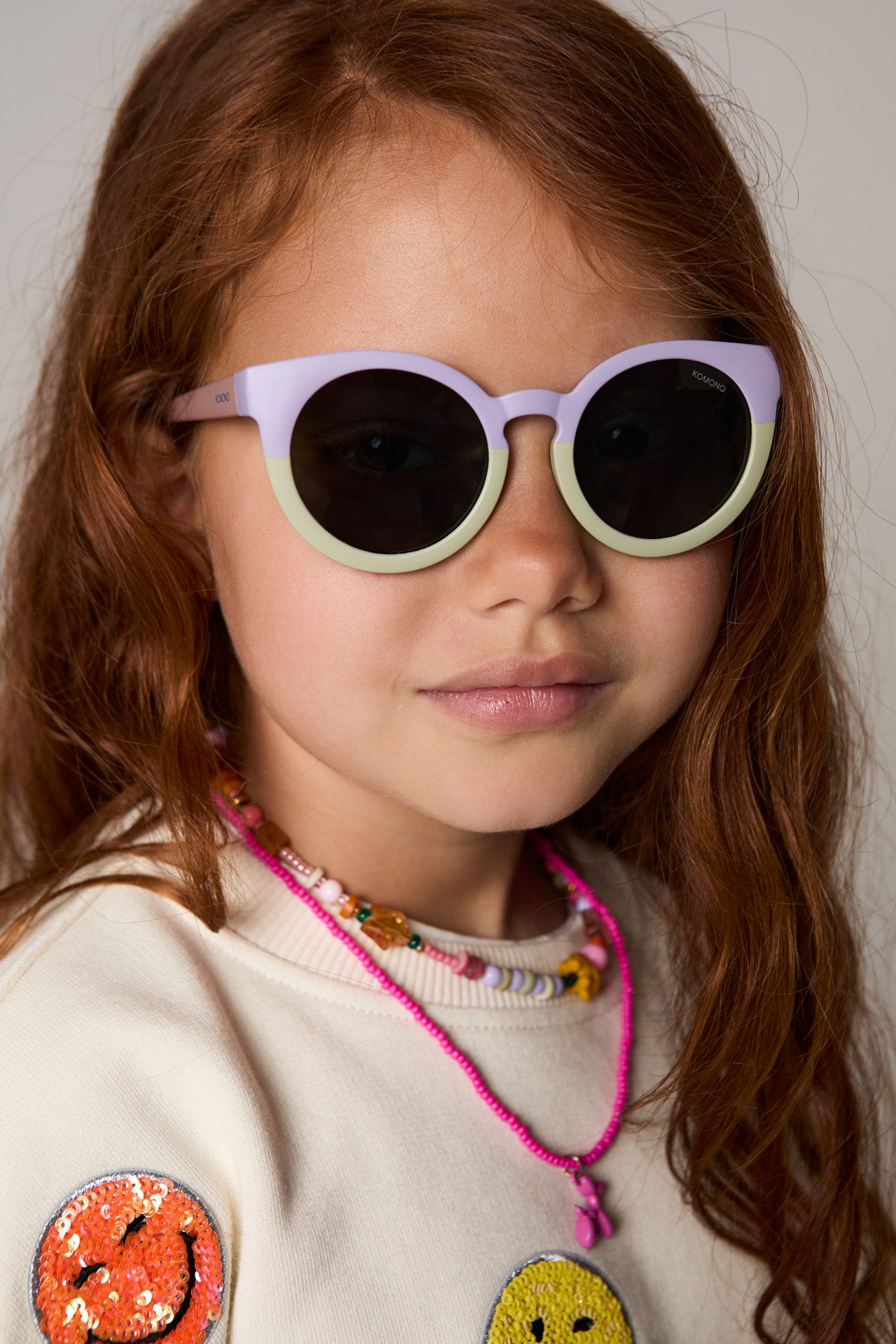 komono-lulu-s-candy-triplets-junior-sonnenbrille-festival-bag-edition image 5