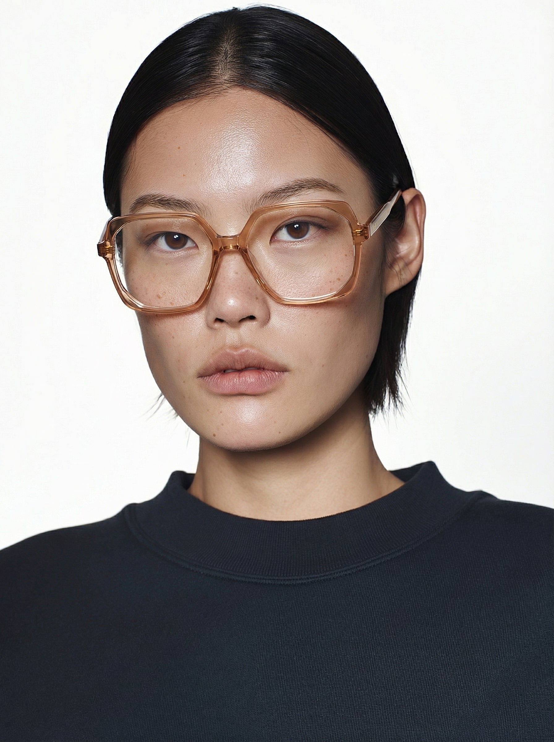 komono-hannah-rose-brille-brillenfassung-aus-der-aktuellen-optik-kollektion image 5