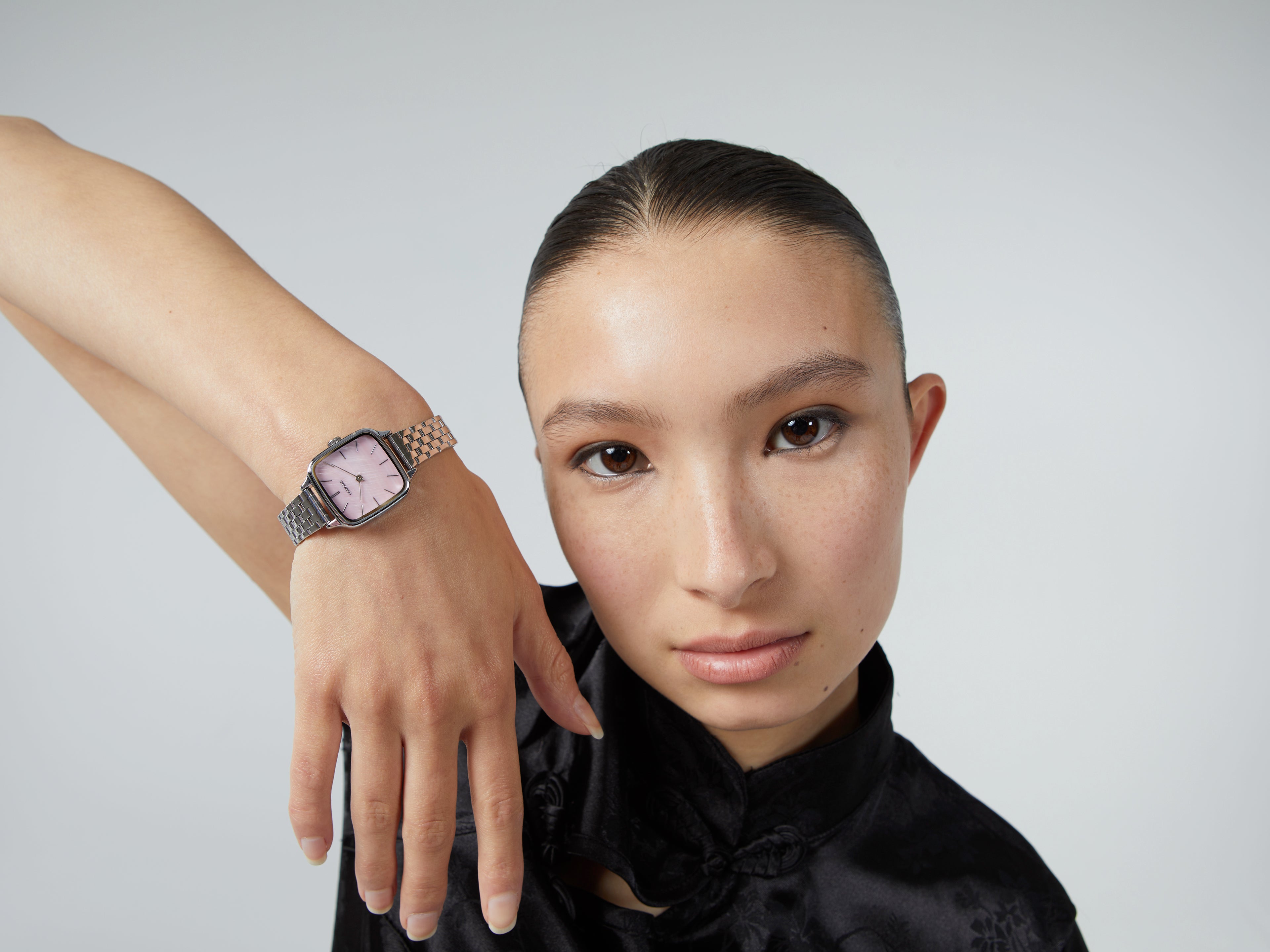 komono-kate-estate-silver-blush-armbanduhr image 3