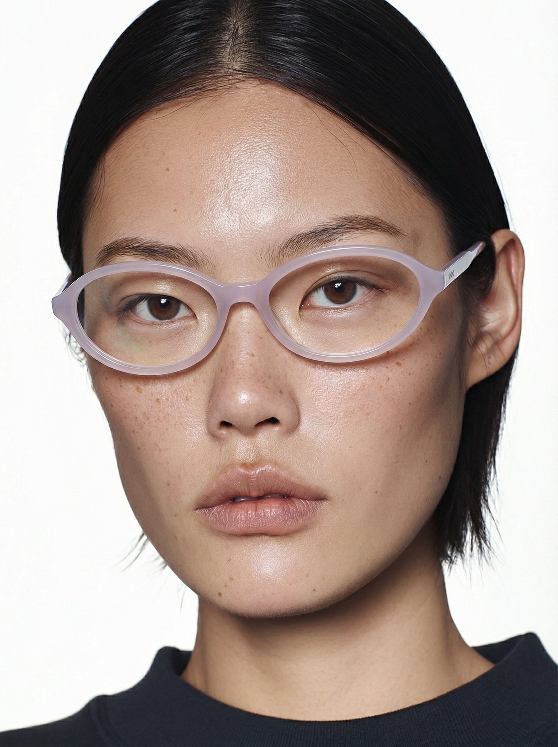 komono-emily-lilac-amethyst-brillenfassung-next-optical-kollektion-2026 image 3