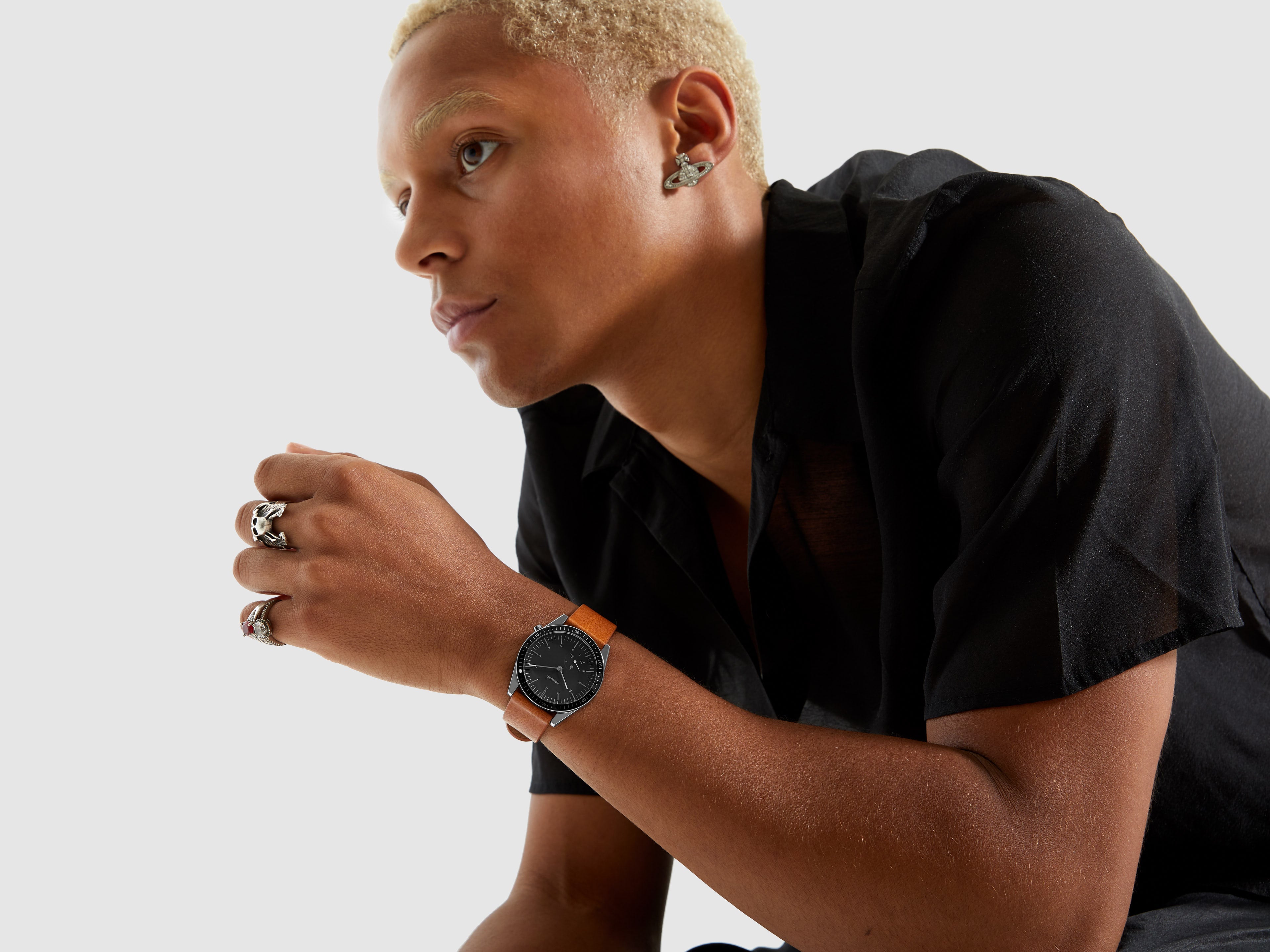 komono-ray-legacy-leather-cognac-taucheruhr image 6
