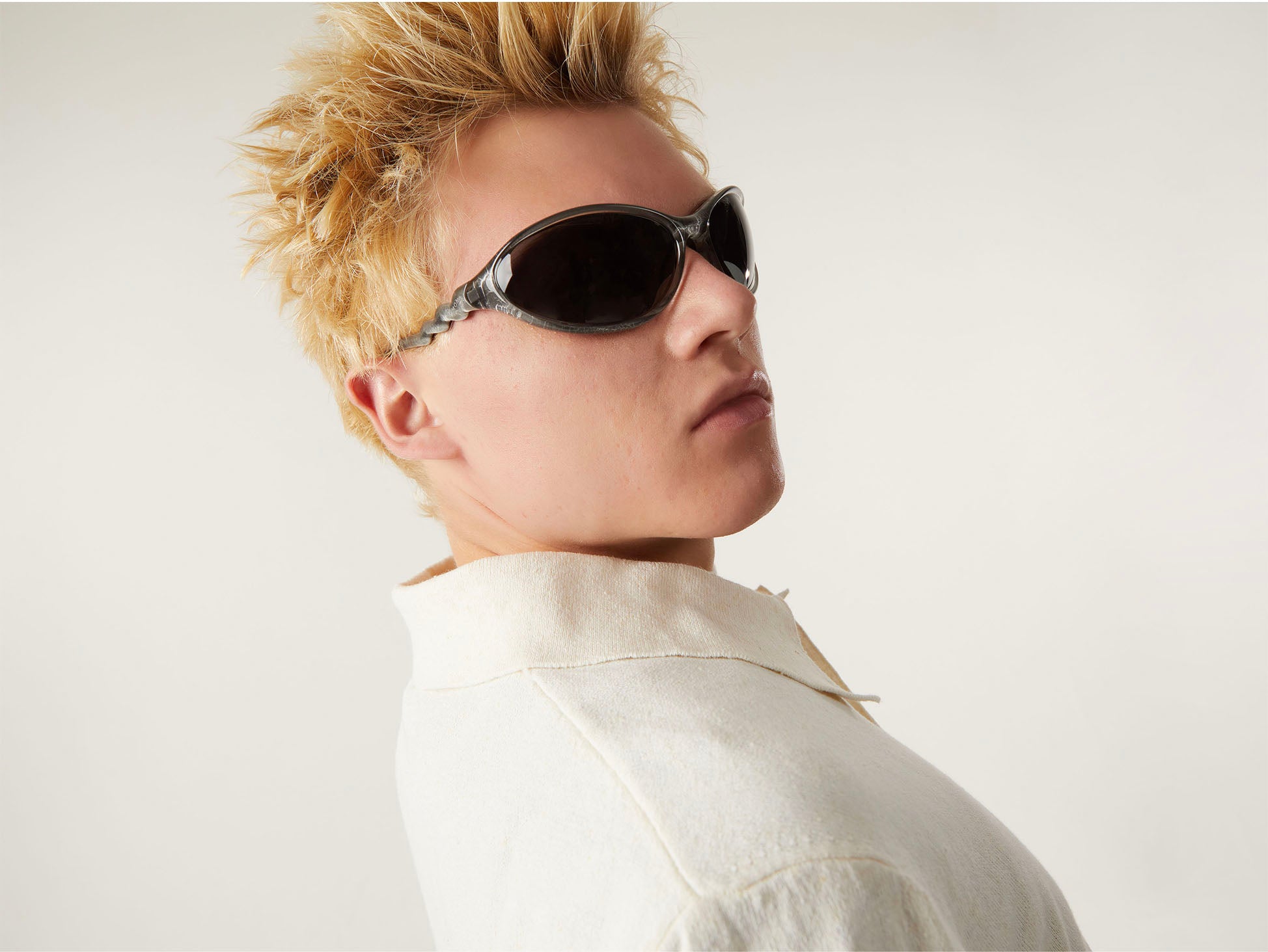 komono-the-glitch-sonnenbrille-black-viper image 3