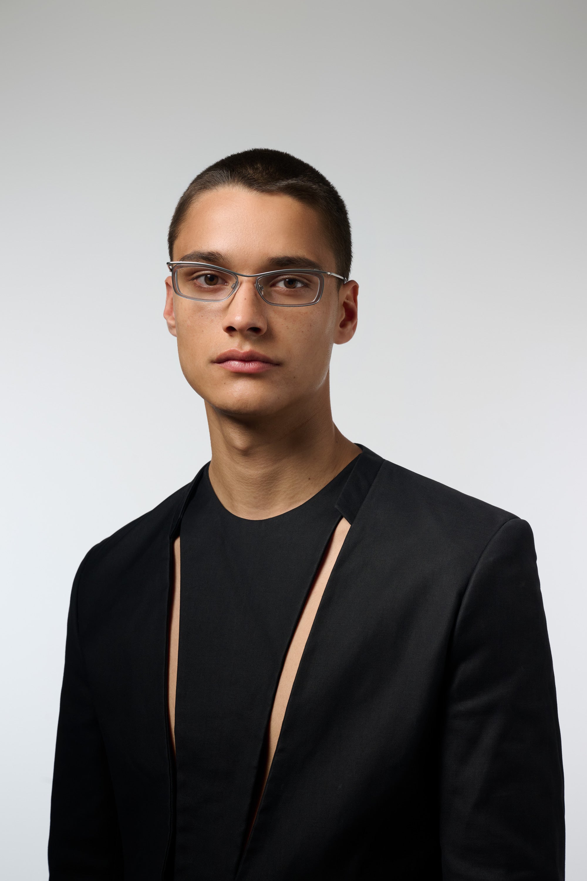 komono-ondo-silver-shimmer-optik-brille image 3