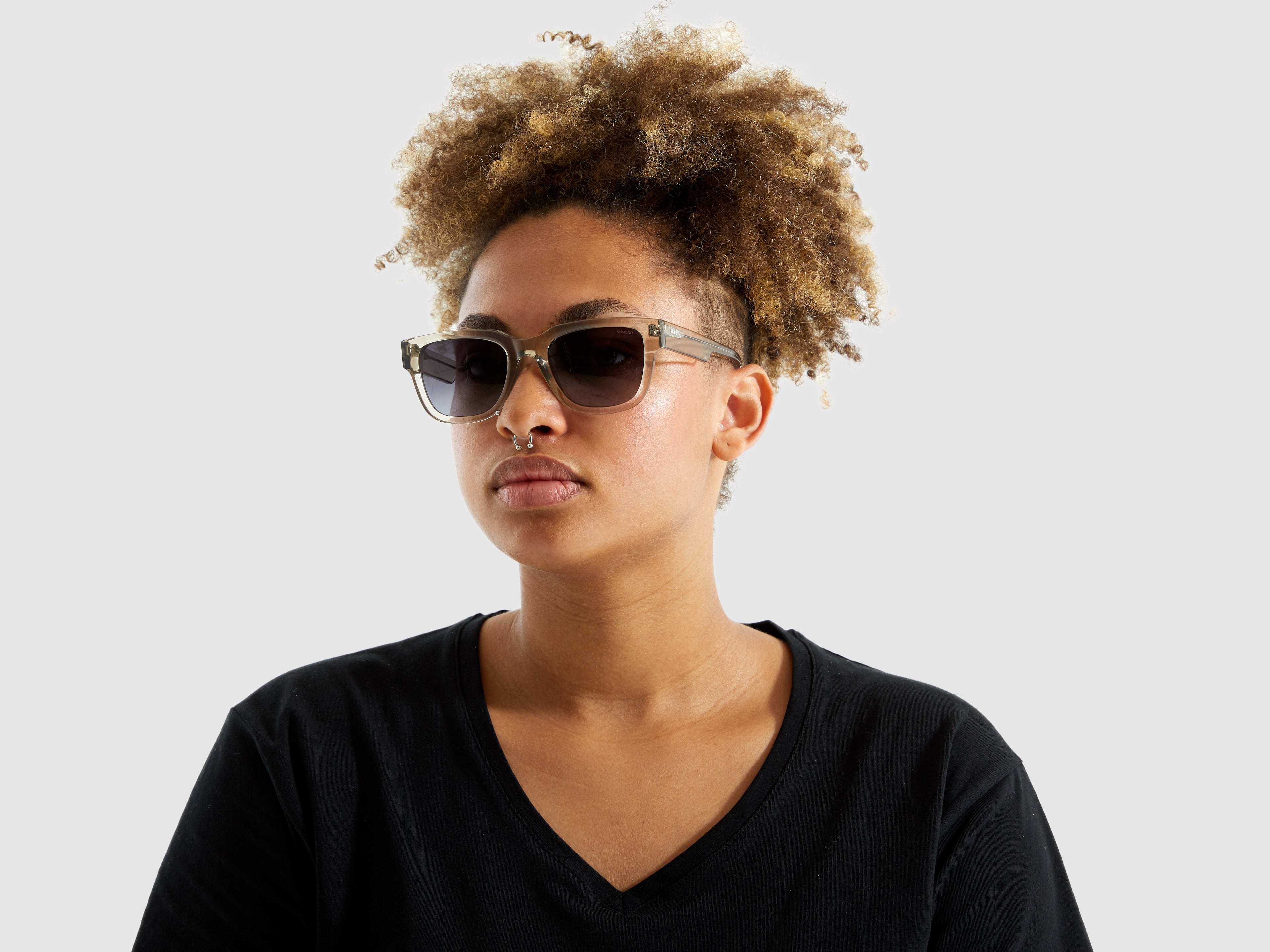 komono-danny-ash-sonnenbrille-rechteckig-eco-acetat image 4