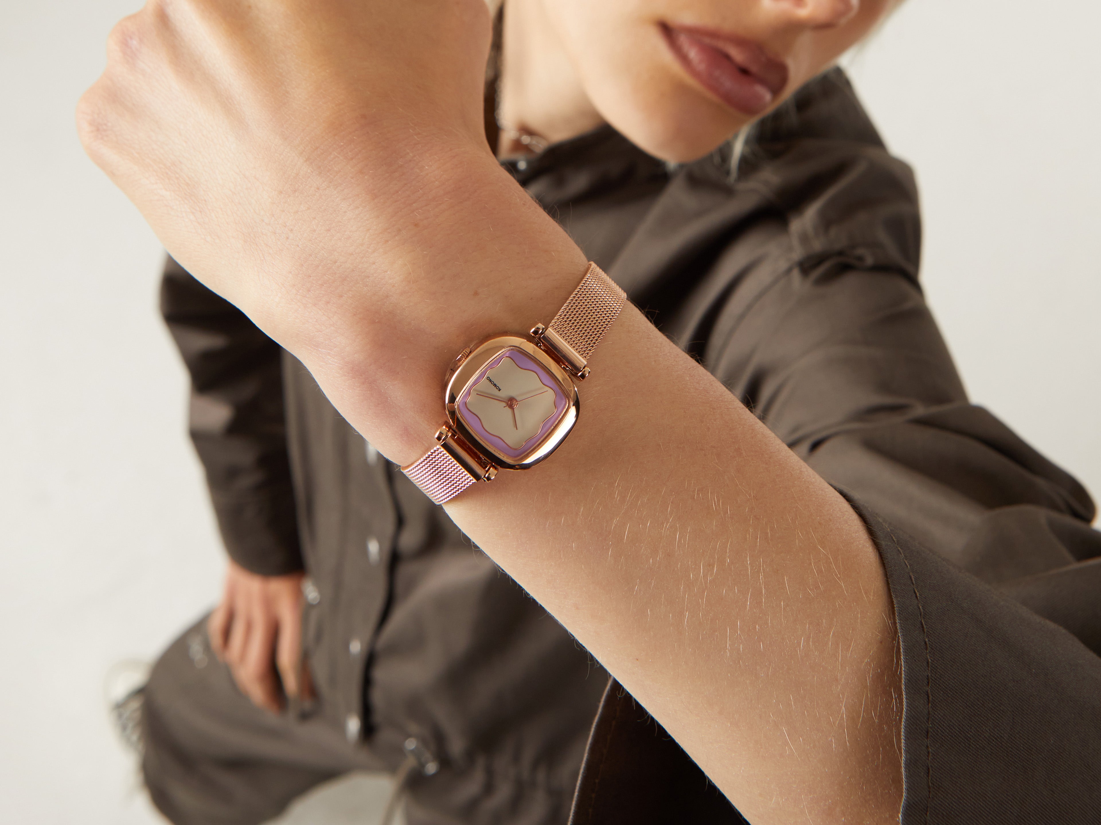 komono-moneypenny-armbanduhr-wave-royale-rose-gold-plum image 2
