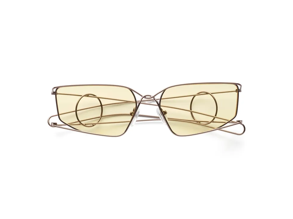 komono-x-gabrielle-szwarcenberg-gun-kai-limitierte-kollaborations-sonnenbrille image 1