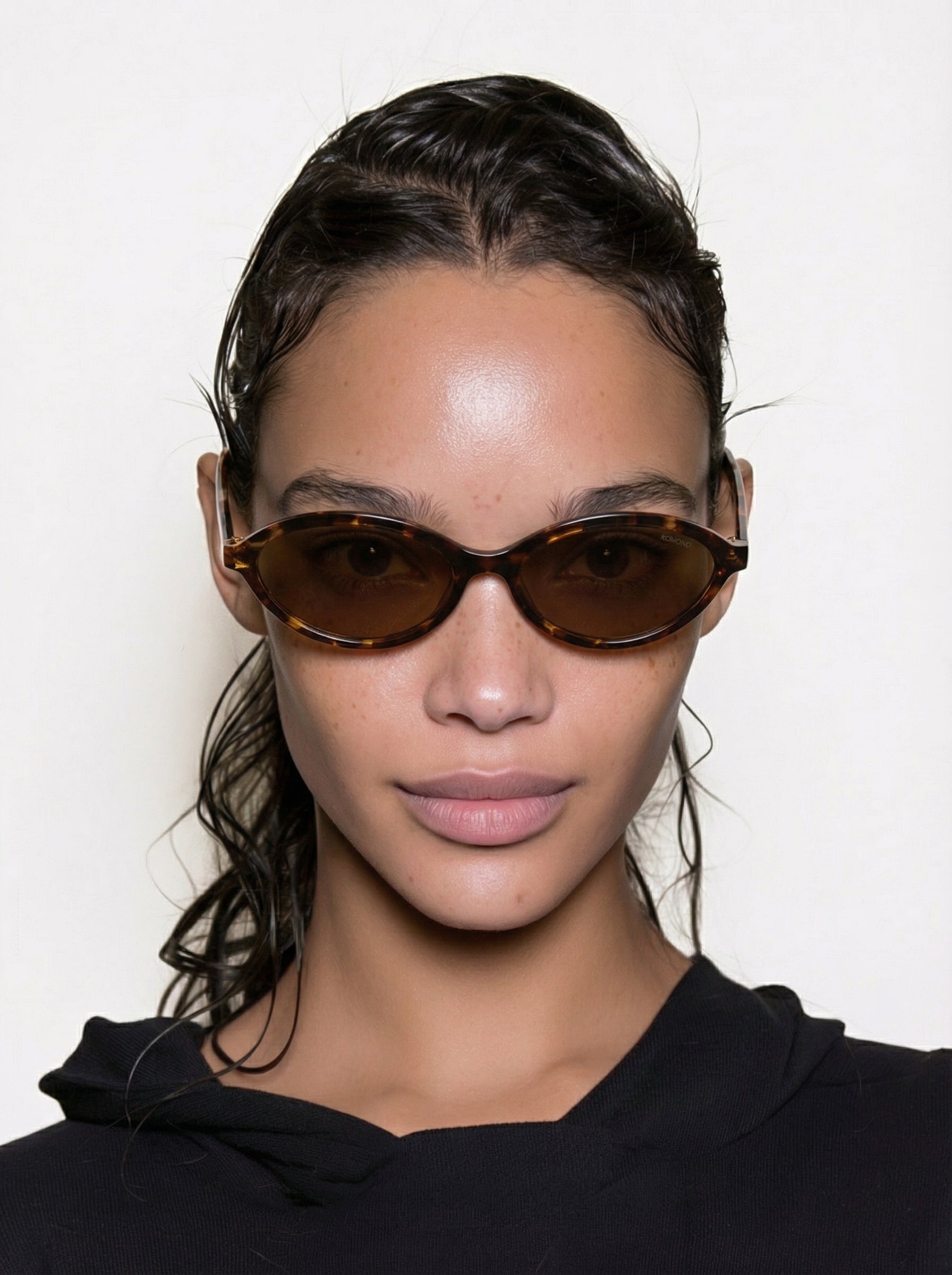 komono-doris-havana-amber-ovale-damen-sonnenbrille image 5