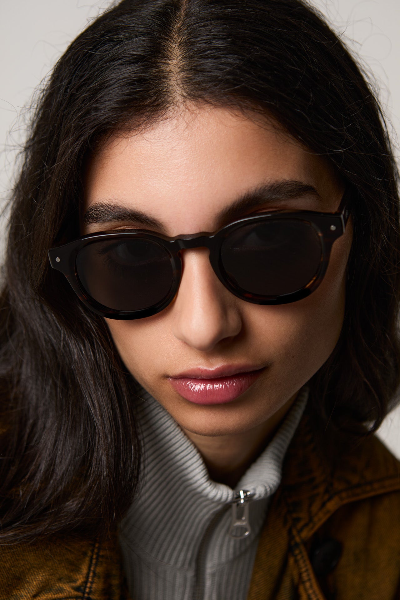 komono-riley-wood-polarisierte-sonnenbrille image 4
