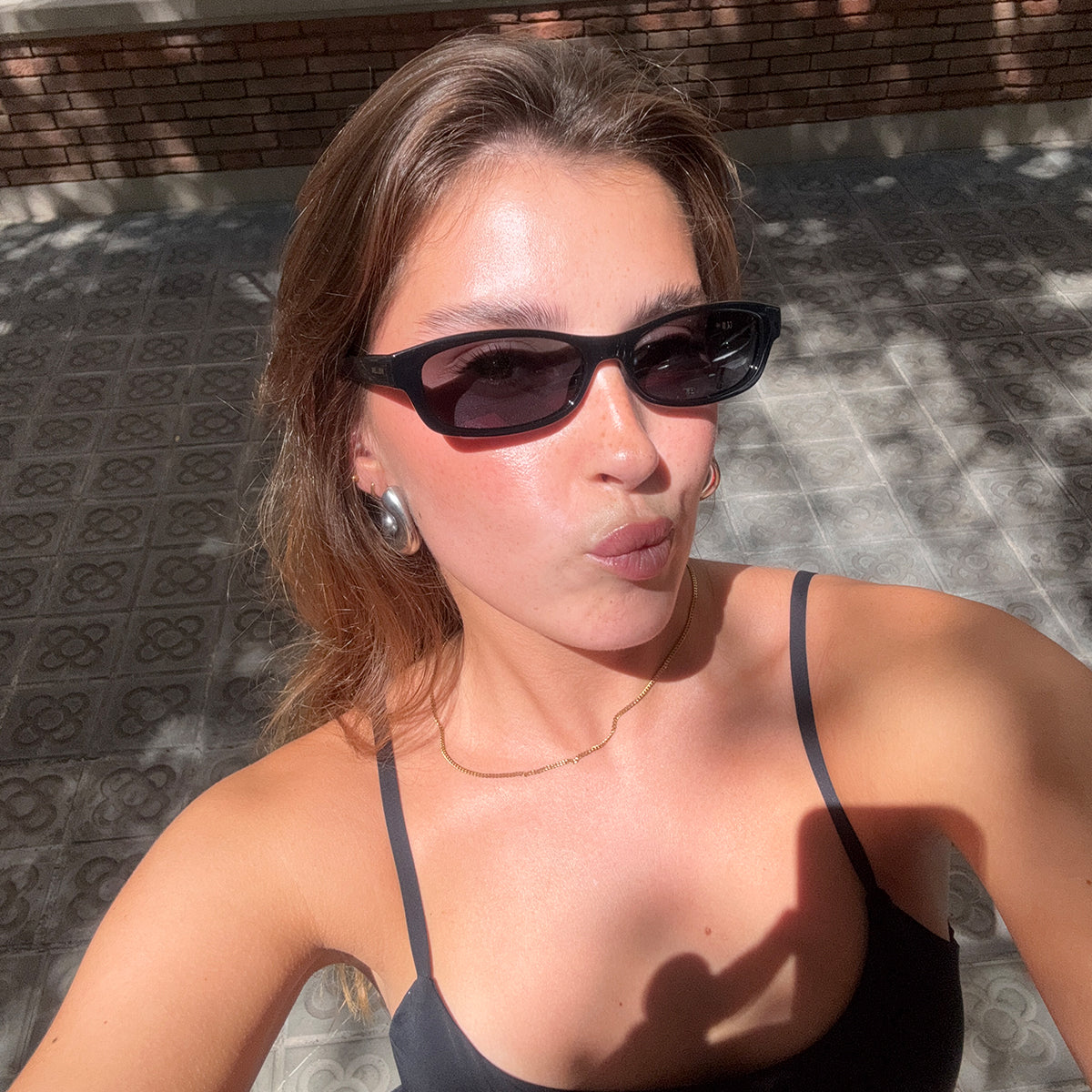 meller-amar-all-black-sonnenbrille-rechteckig-elegant image 6