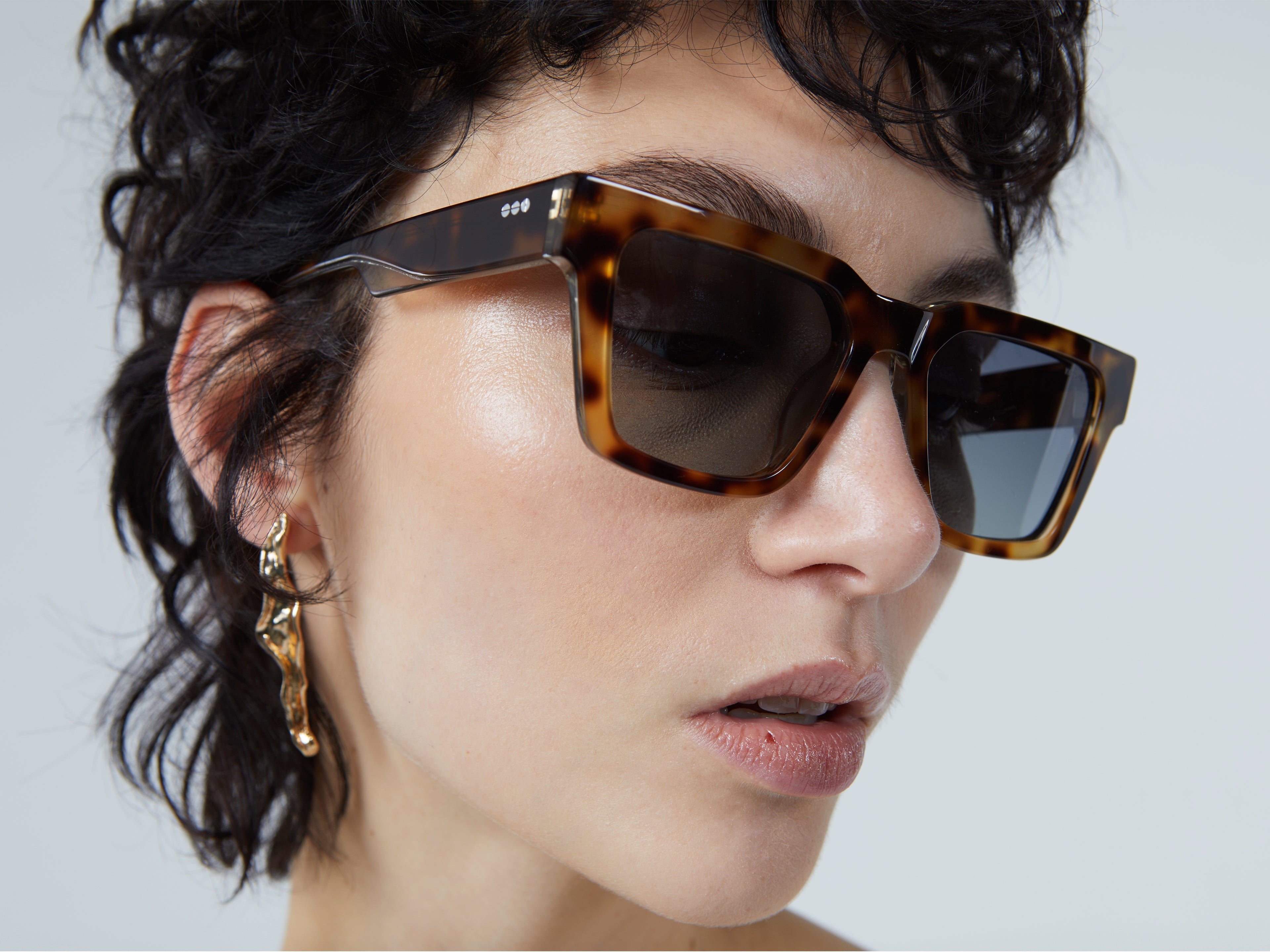 komono-bob-havana-ash-sonnenbrille image 3