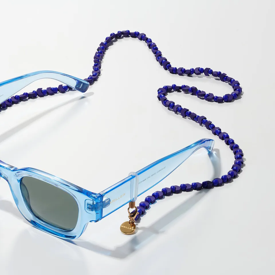 meller-aziza-blue-brillenkette-perlen image 1