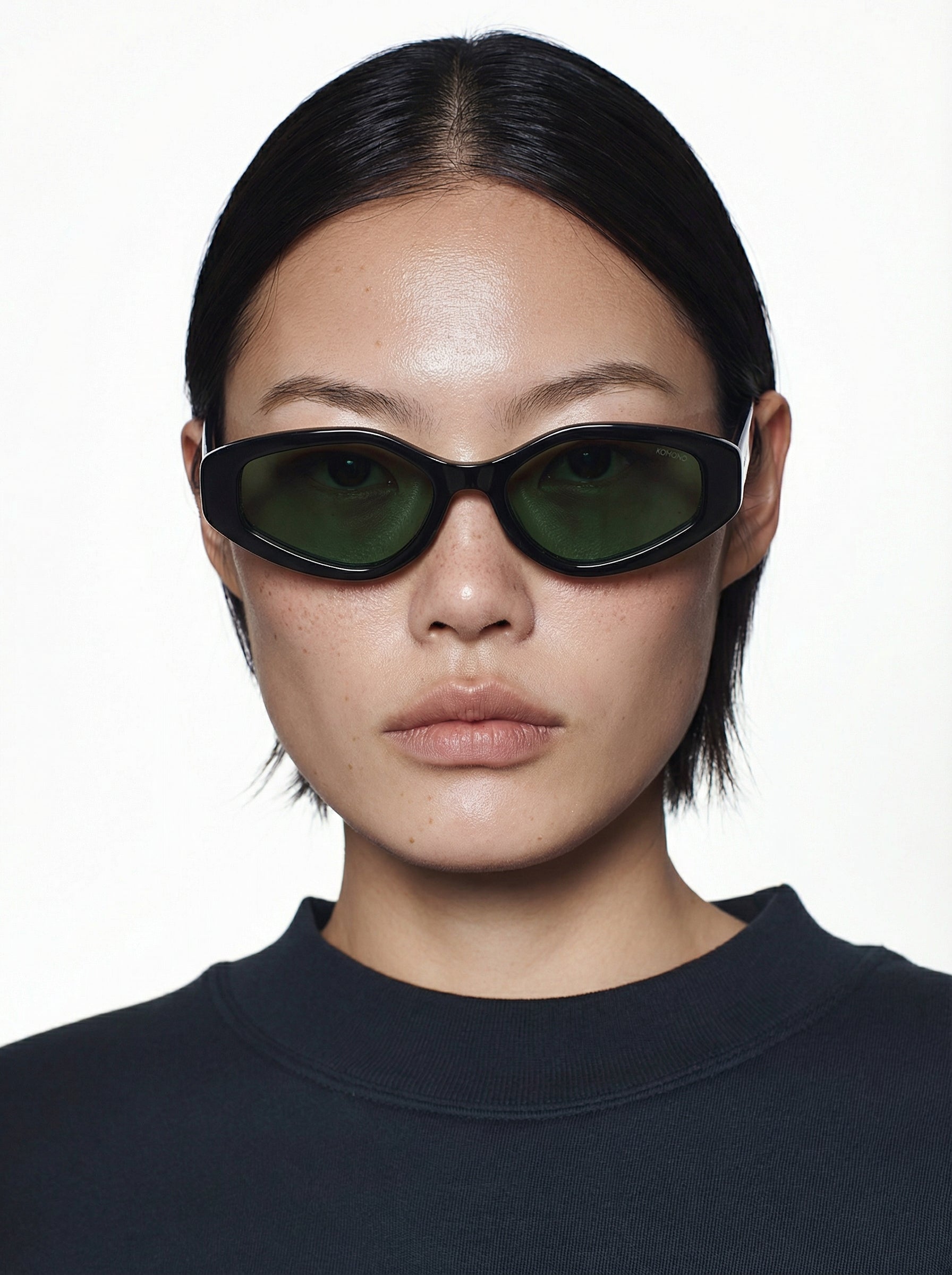 komono-margot-black-sonnenbrille image 4