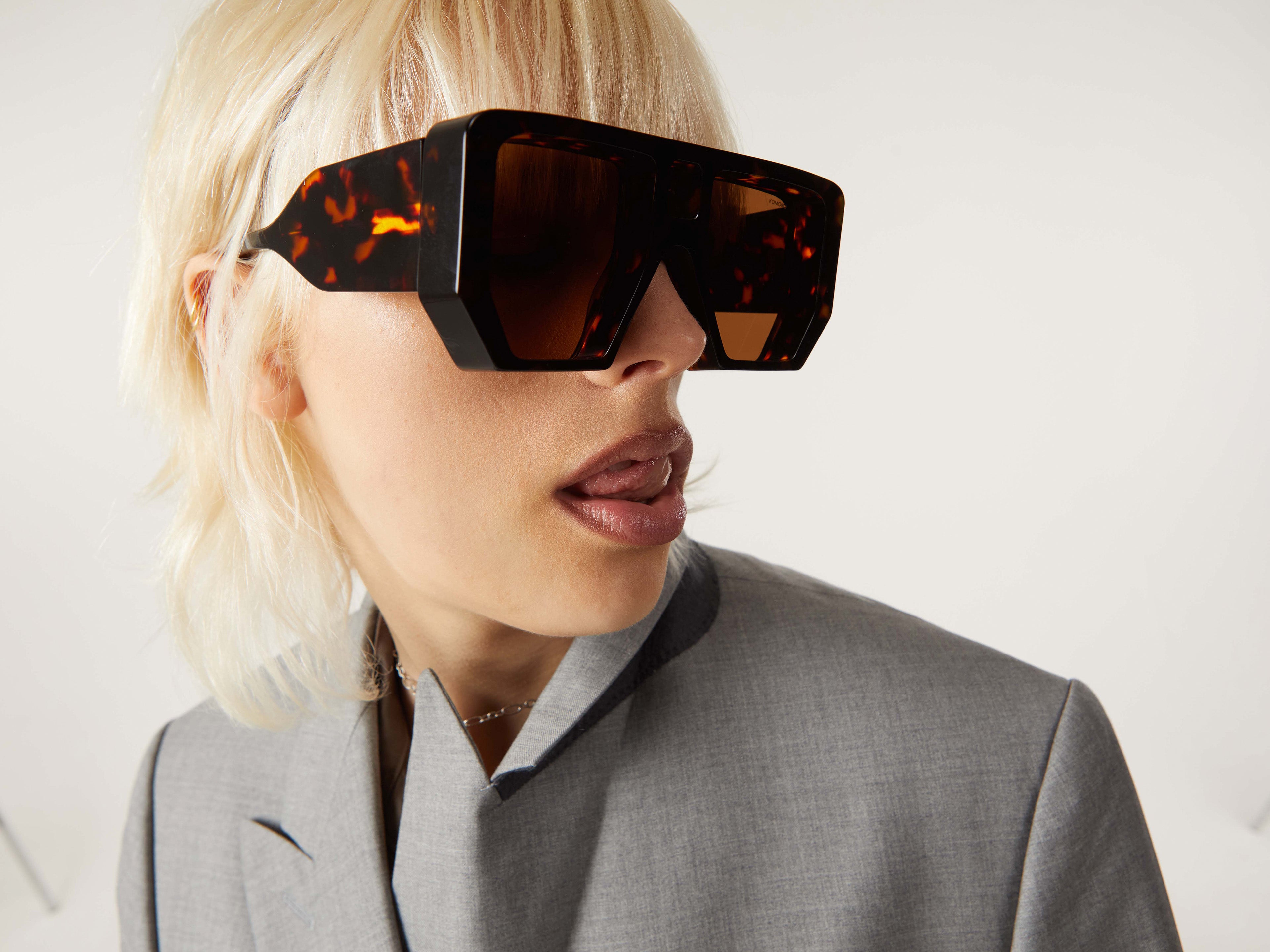 komono-igor-dieryck-tortoise-sonnenbrille-katwalk-kollaboration-braun image 5
