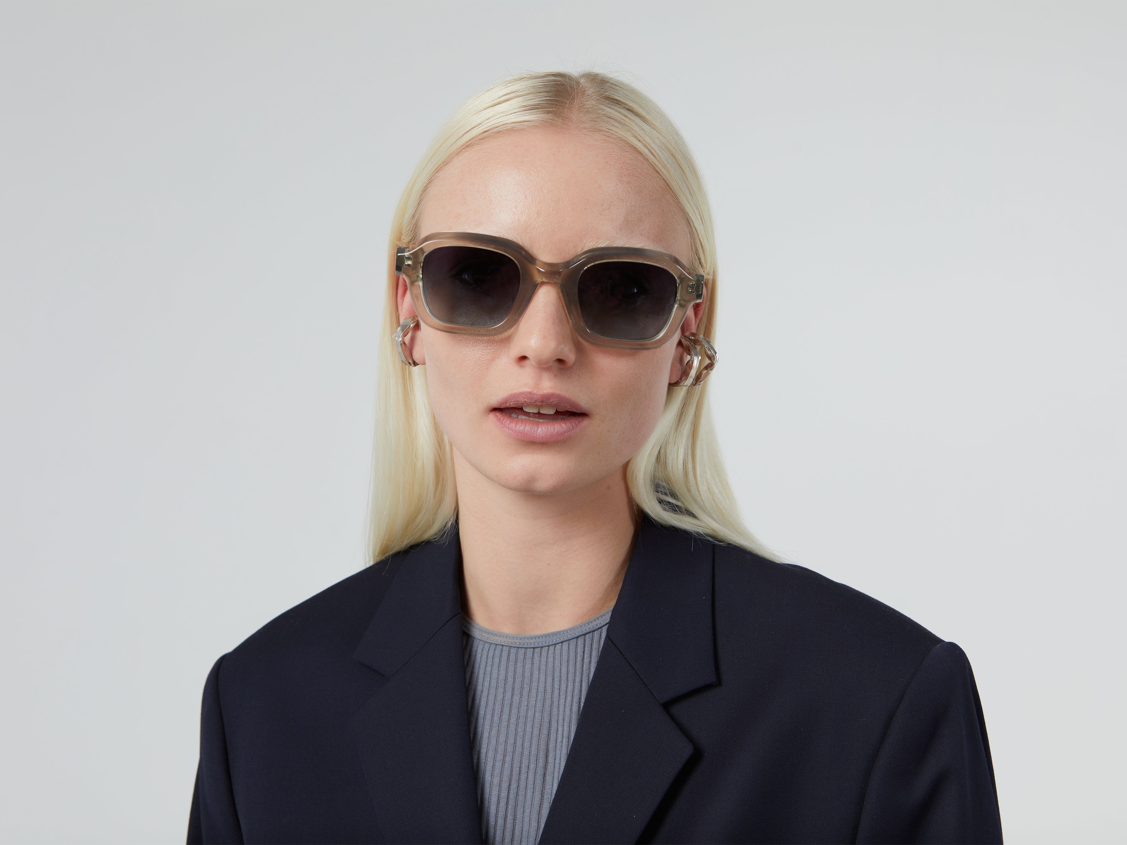 komono-will-ash-sonnenbrille-polarisiert image 3