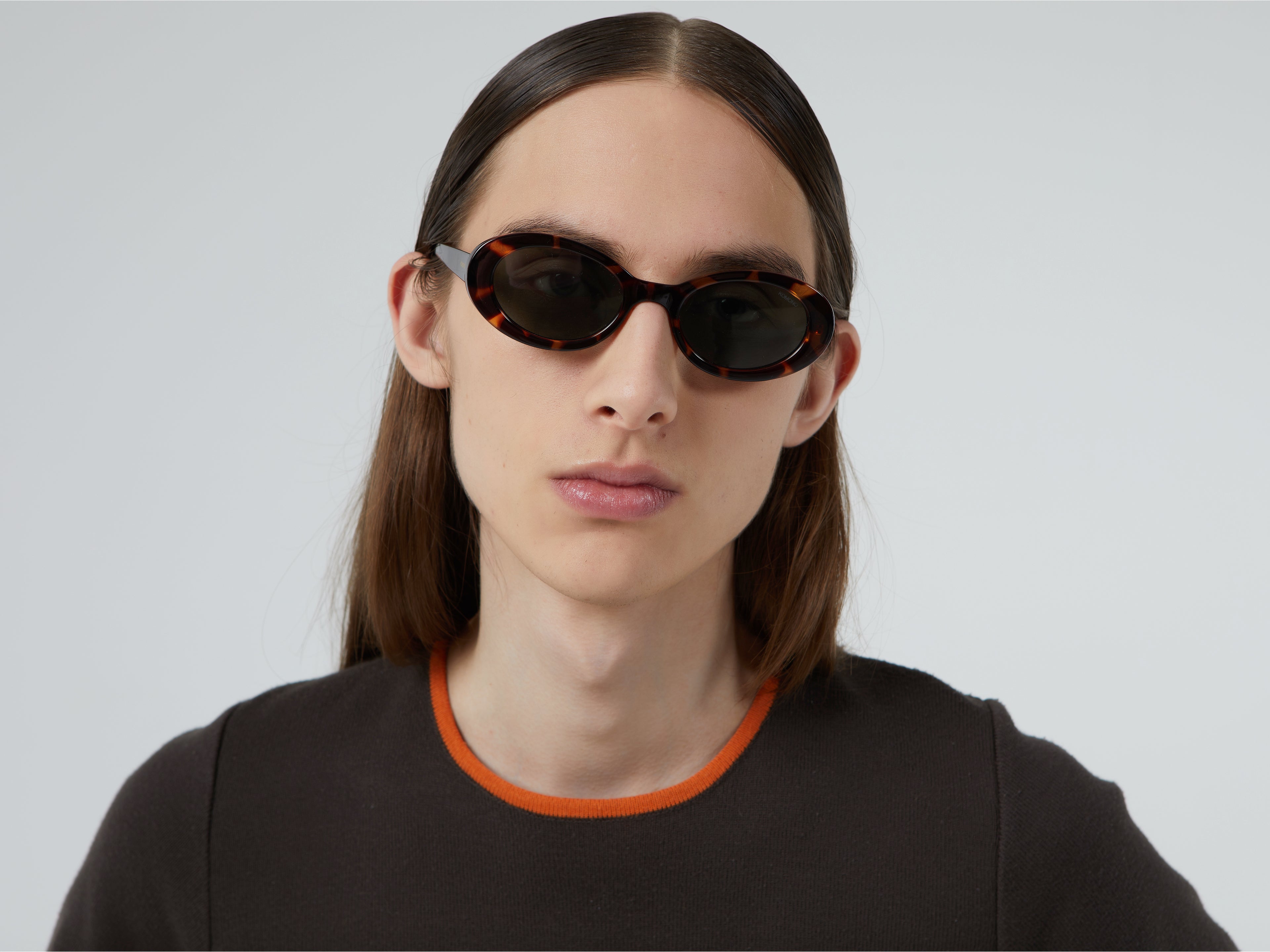 komono-ana-tortoise-sonnenbrille-rund-oval-nachhaltig-adult image 5