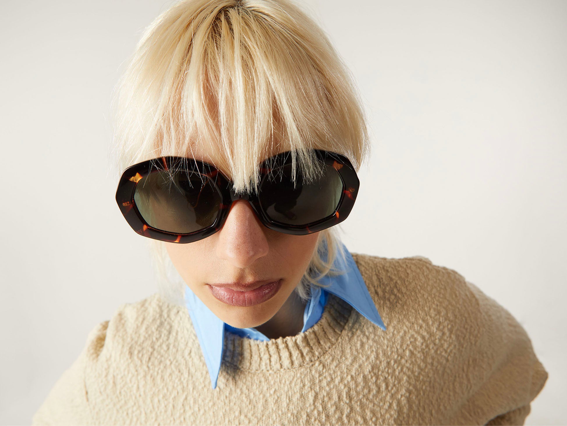 komono-amy-havana-sonnenbrille-achtf-rmiger-rahmen-bio-nylon-tortoise image 3
