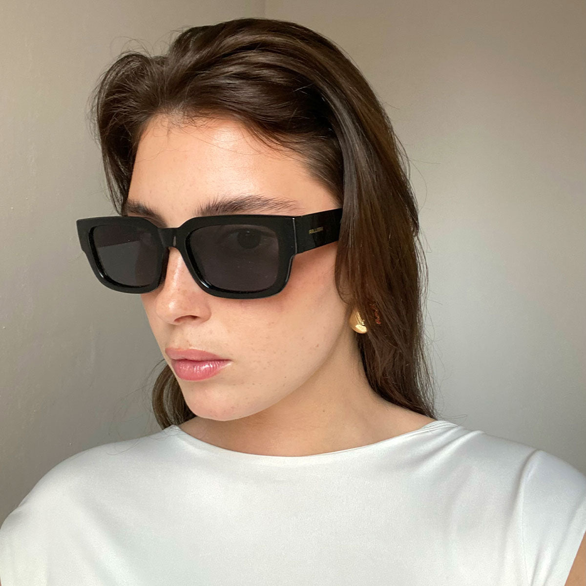 meller-mursi-all-black-sonnenbrille-eckig-schwarz image 4