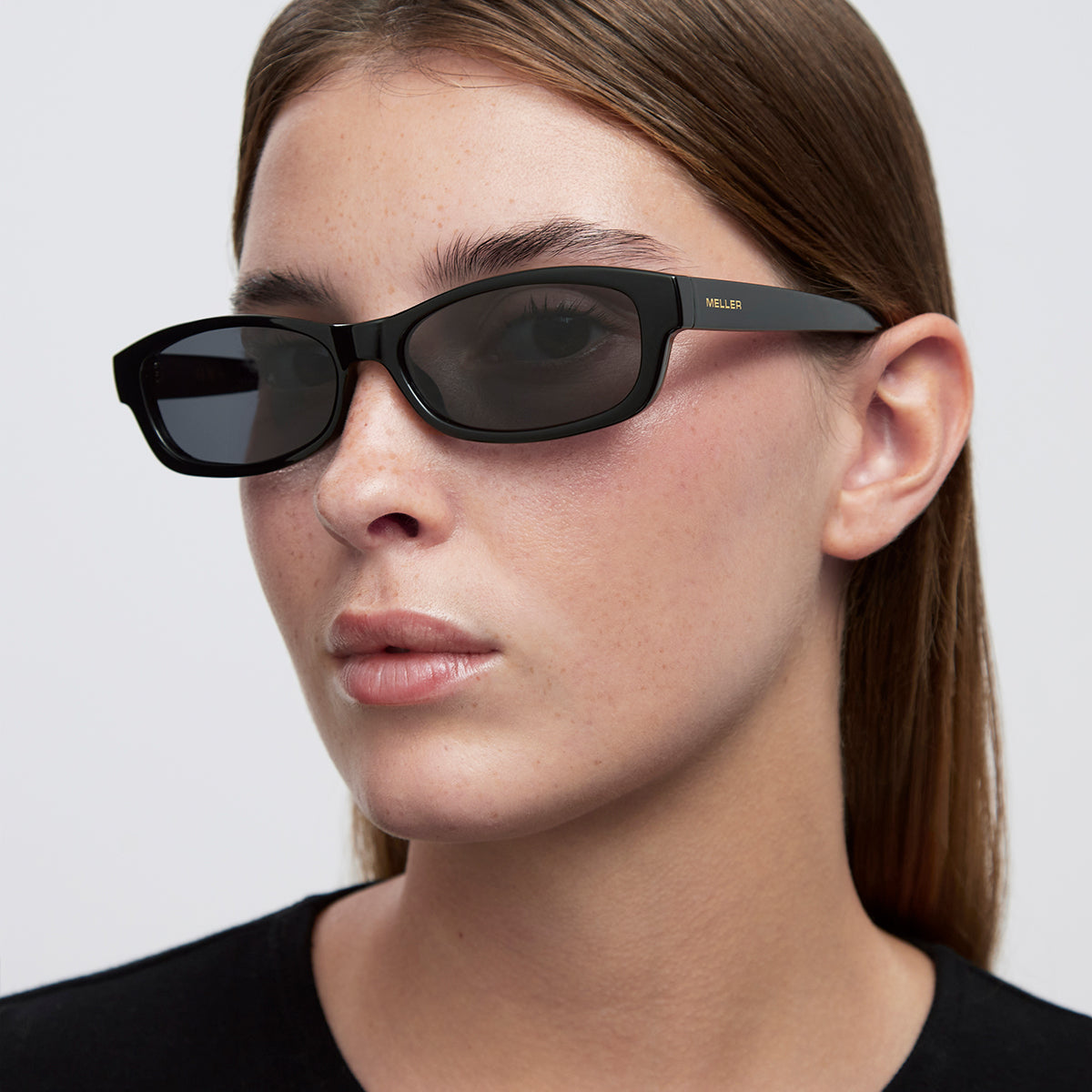 meller-amar-all-black-sonnenbrille-rechteckig-elegant image 4