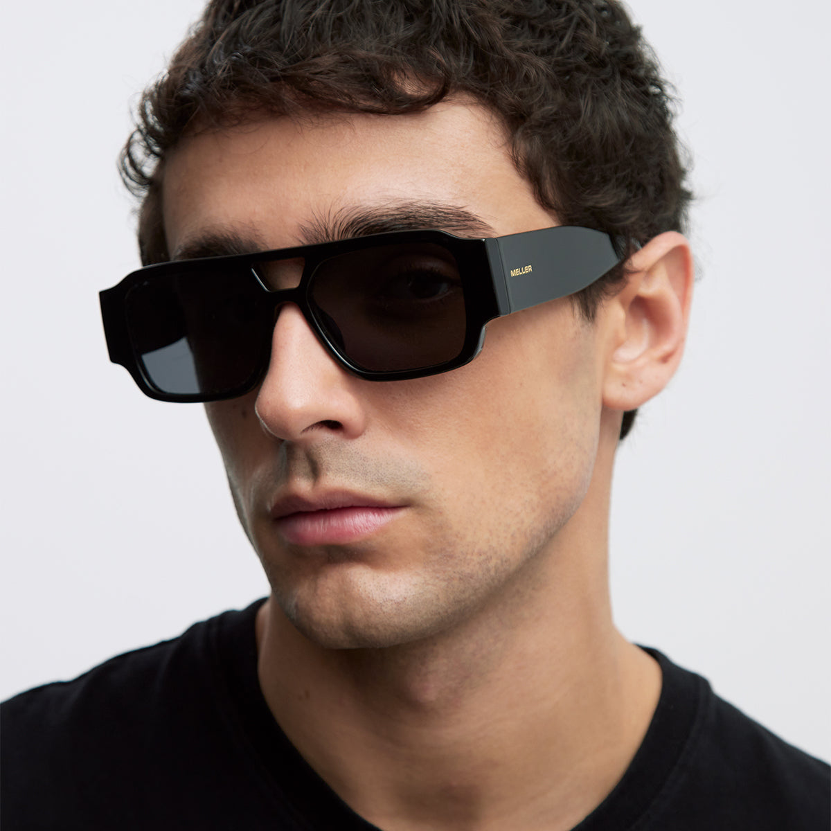 meller-jahi-all-black-oversize-flieger-sonnenbrille image 6
