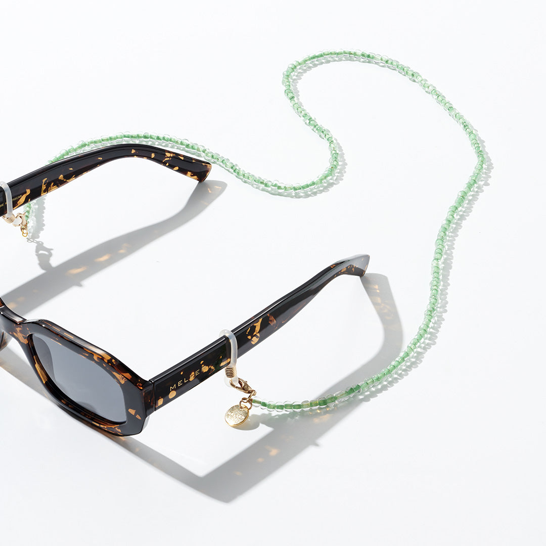 meller-yaro-brillenkette-green-beads image 1