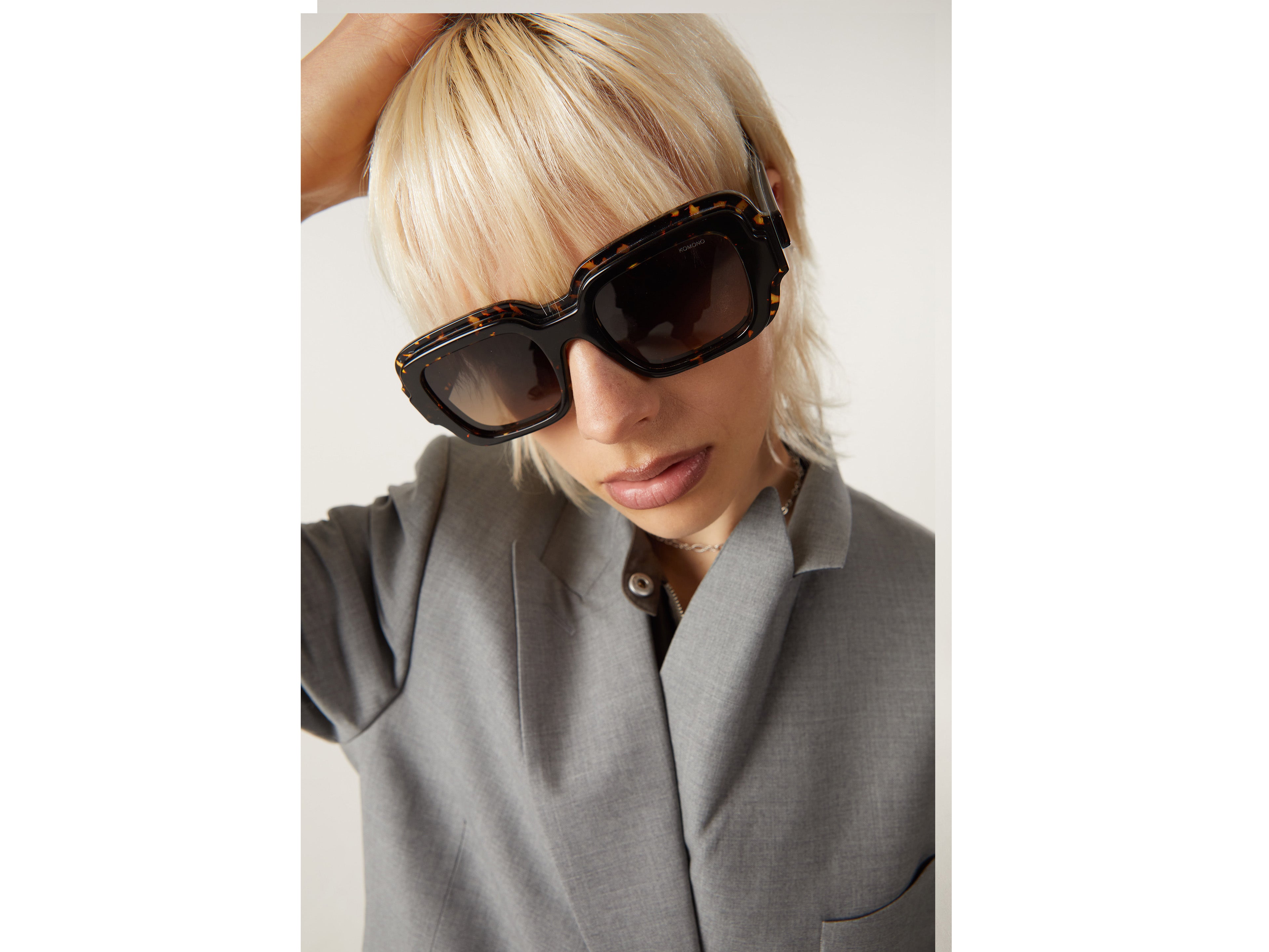 komono-victoria-lebrun-flake-sonnenbrille-oversized-braun-large image 5