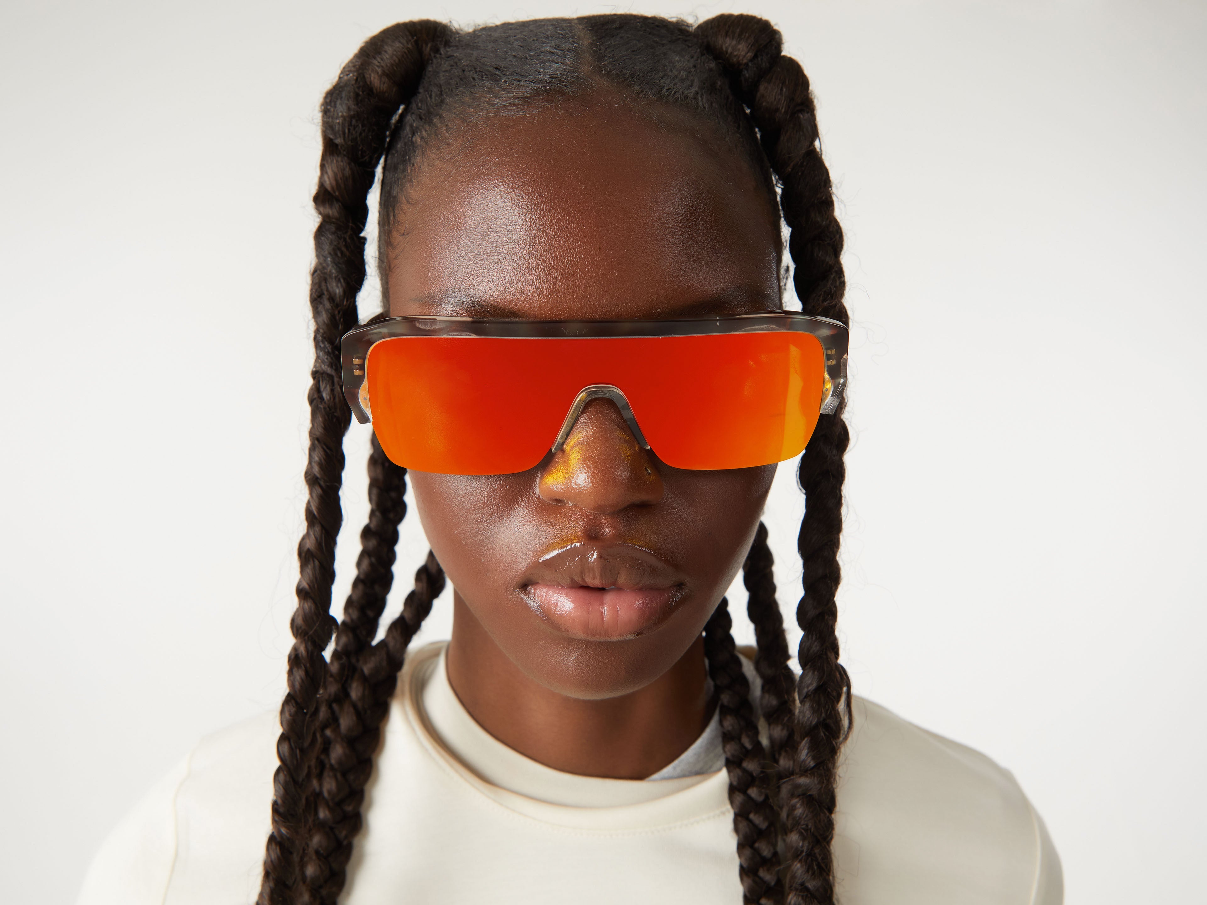komono-aksel-blue-leopard-sonnenbrille-eckiger-rahmen-mit-shield-lens-design-gro image 5