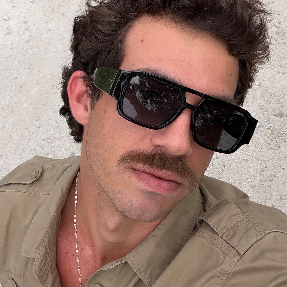 meller-jahi-all-black-oversize-flieger-sonnenbrille image 4