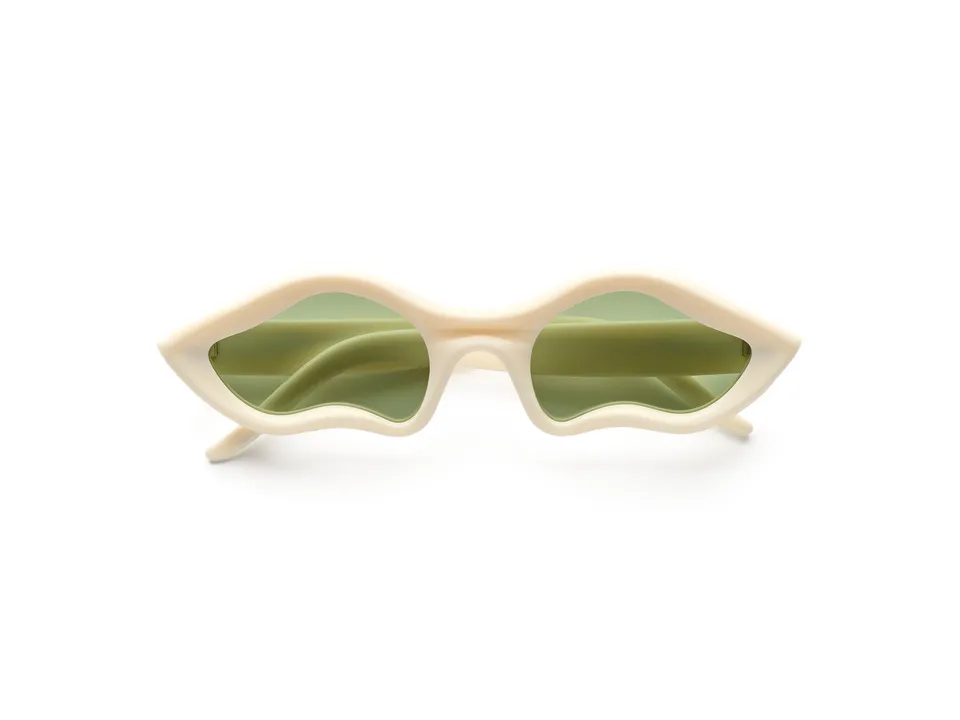 komono-x-byeongho-lee-kai-ivory-sonnenbrille image 1