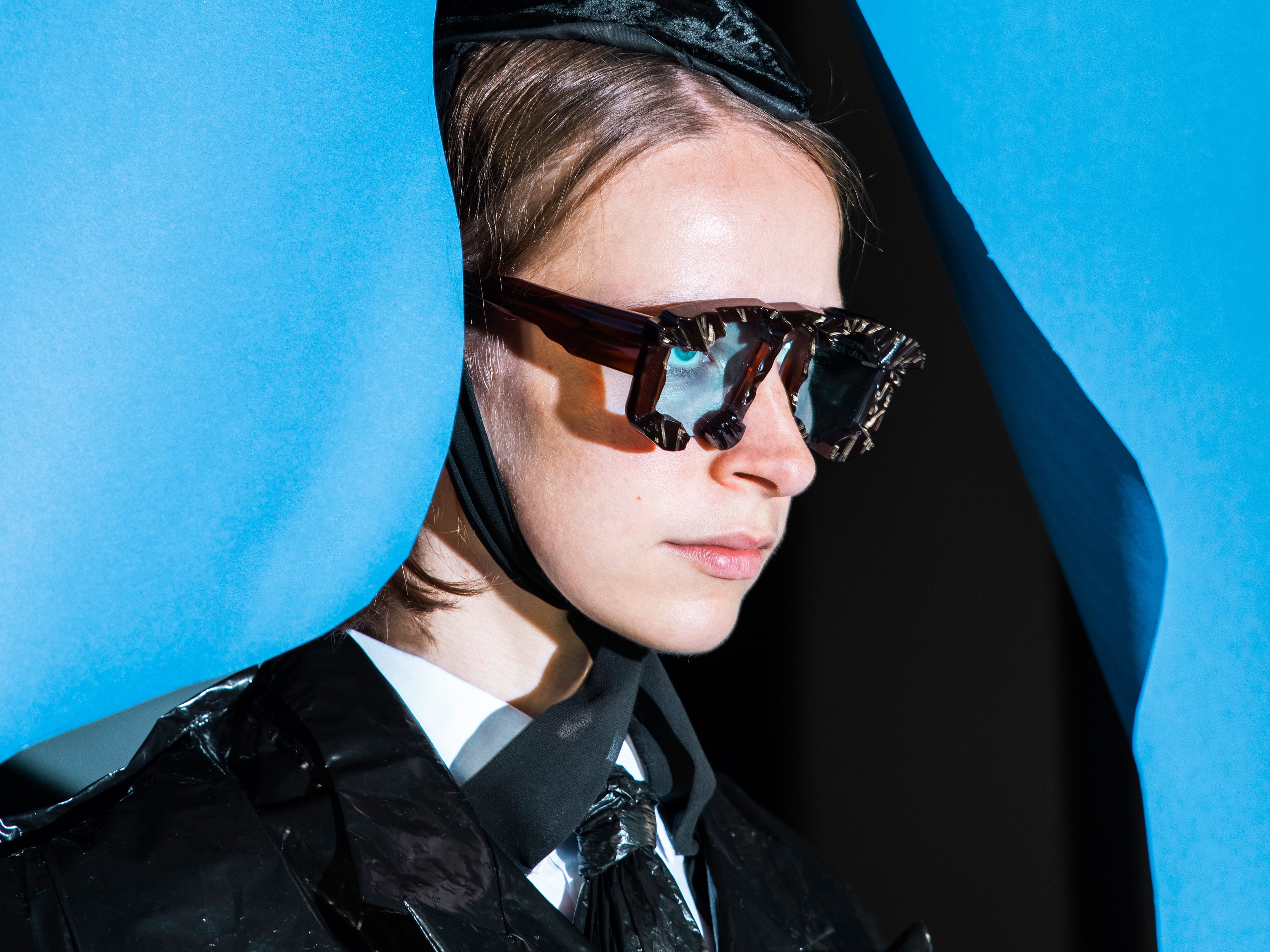 komono-ingmar-x-komono-silver-recycled-acetate-sonnenbrille image 3