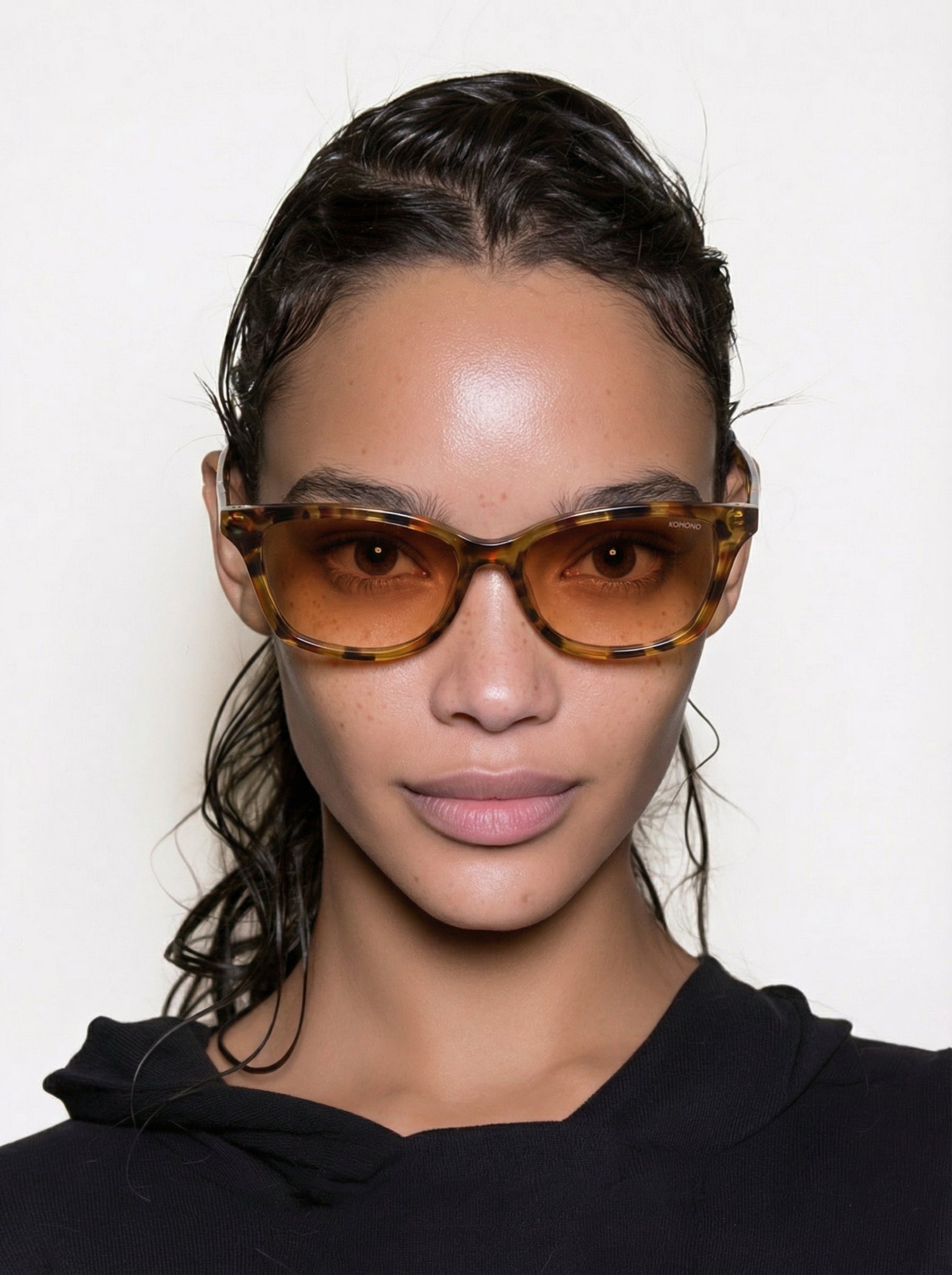 komono-gloria-amber-shell-sonnenbrille image 4